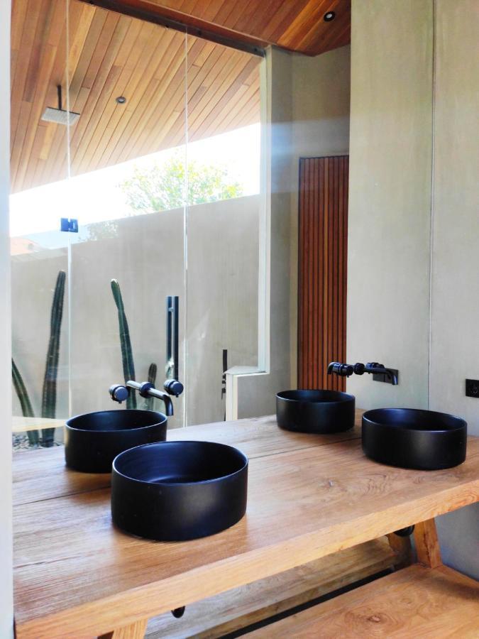 Villa Feh Bali By House Of Winds - Neo Tropical Eden Near Canggu كيروبوكان المظهر الخارجي الصورة
