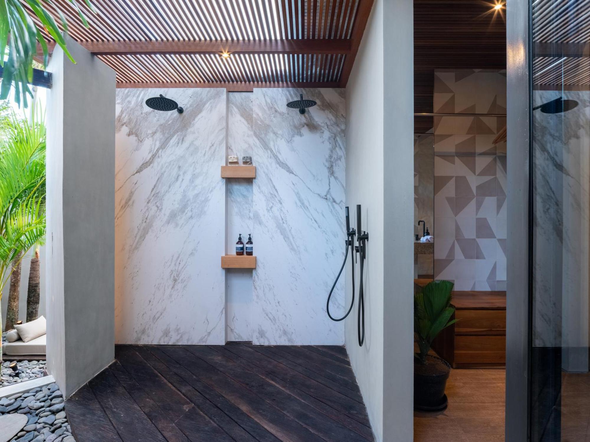 Villa Feh Bali By House Of Winds - Neo Tropical Eden Near Canggu كيروبوكان المظهر الخارجي الصورة